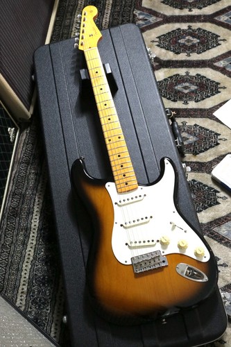 Fender japan st57 eric daw - japan,