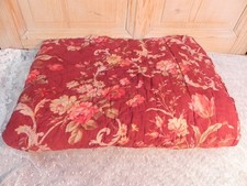 Ancien boutis couverture piquée fleurs