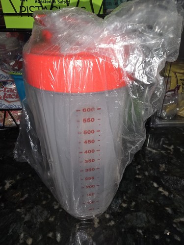 Tupperware shaker cup - shaker,