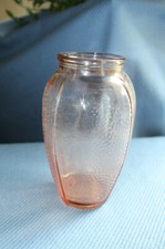 Vase ancien en verre rose 19