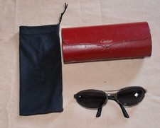 Lunettes de soleil Cartier et leur étui