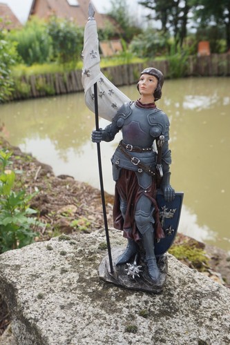 65821 superbe statuette - ,