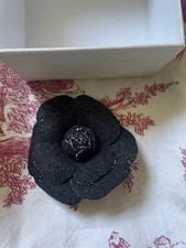 Broche Chanel 