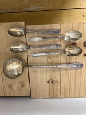 louche de service + 4 cuillères à soupe métal argenté