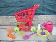 CADDY DE SUPERMARCHE FILLETTE H 42 X 26CM +JOUETS DE PLAGE 2/3 ANS