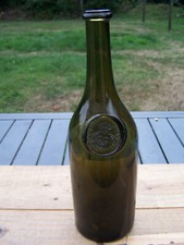 bouteille ancienne verre soufflé sceau Duc Mailly Nesle french seal flowerpot