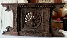 FENETRE au PAON palais de Kumari Katmandou NEPAL sculpture murale BOIS