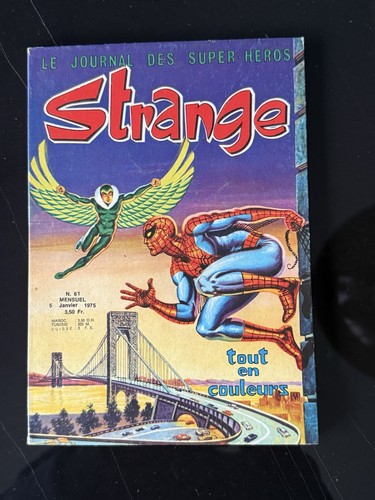 Strange lug 1975 - e.o, ©