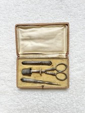 NÉCESSAIRE D’ÉCRITURE