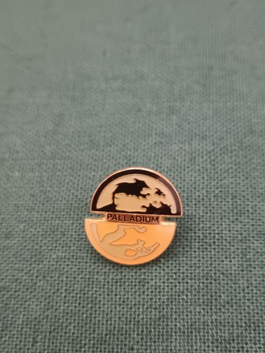Pin pins - pin's,