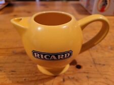 RICARD Mini Pichet Jaune Céramique Vintage Publicité Bistrot Ricard fond Bleu