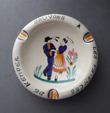 CENDRIER publicitaire en faïence HENRIOT Quimper SAUVONS LES FAÏENCES DE KEMPER