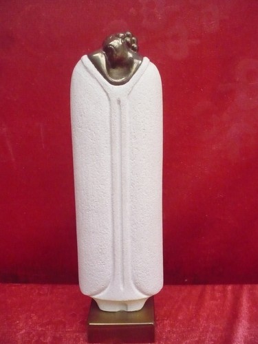 Figurine En Style Figural En