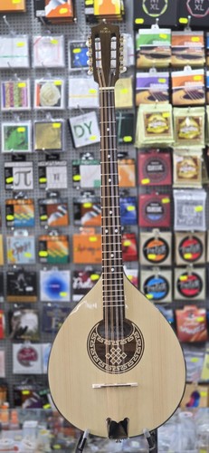 White irish bouzouki - "white",