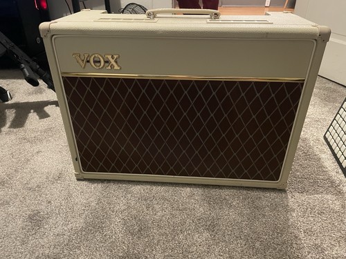 Vox ac15c1 cream back guitar - vox,