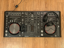 Pioneer DDJ-S1 DJ Controller +