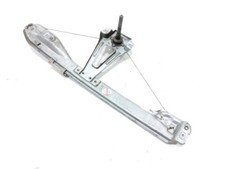 LEVE-VITRE MANUEL ARRIERE DROIT 8200291155 RENAULT CLIO 3 phase 1 / NE 184997