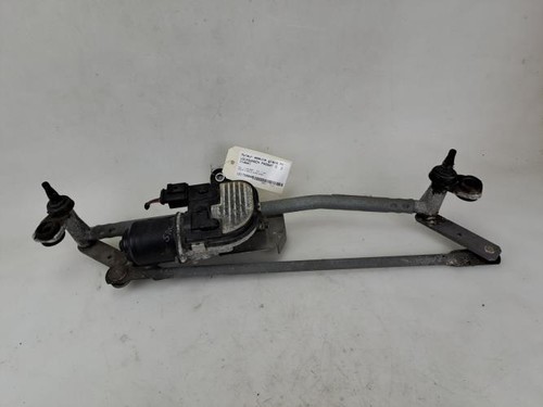 Moteur essuie glace avant