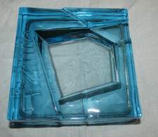 Ancien cendrier Art Déco en verre bleu cigarettes Kent  Vintage glass ashtray