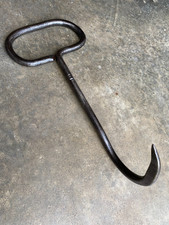 Crochet à botte de paille. Ancien Art outil populaire agricole.