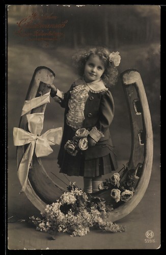 Fille avec fer cheval - fer, à