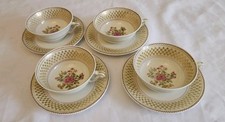 4 TASSES A THE EN PORCELAINE