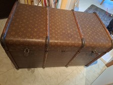 malle de voyage ancienne en