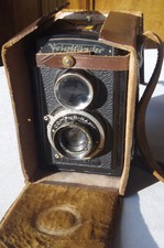 Appareil Photo de Collection BI OBJECTIF. VOIGTLANDER " Brillant". Il déclenche.
