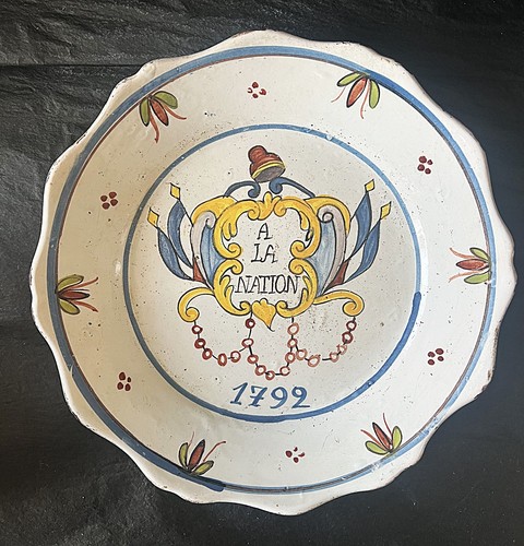 Assiette révolutionnaire