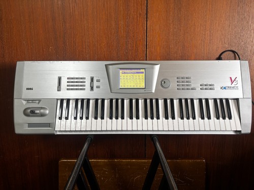 Korg trinity music - korg, v3