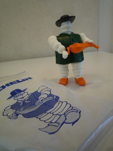 Michelin bibendum casse - bibendum, tête