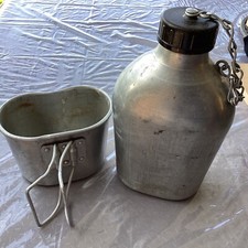 FRANCE GOURDE AVEC QUART modèle 1952 Armée Militaire