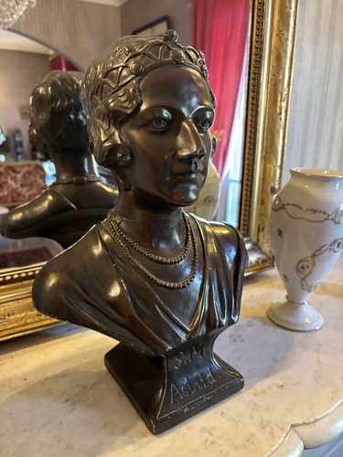Buste statue en métal - buste,