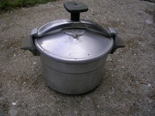 cocotte minute seb en alu 8