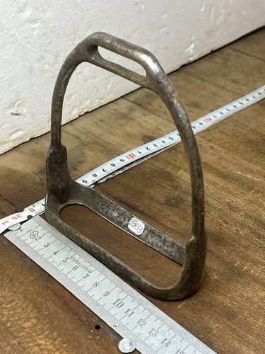 Ancien étrier cheval - ancien,