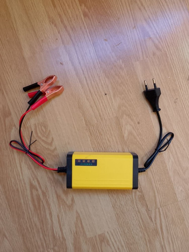 Chargeur batterie 12v - chargeur,