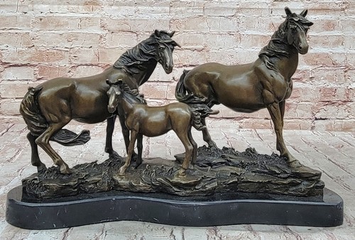 Large bronze sculpture - bronze, horse