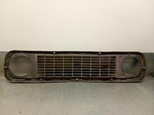 7704002228 grille gauche capot