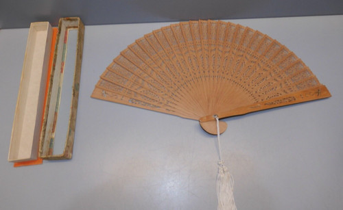 Bel ancien eventail en - -bel,