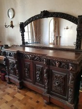 buffet bas sculpté avec miroir renaissance italienne. 200 x 70 x 105