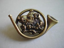 RARE grand pin's vénerie cor de chasse à courre et sanglier