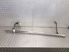 Marche-pieds lateral droit -