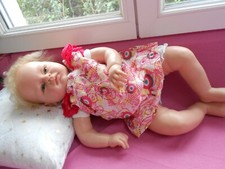  robe   pour bébé 3 mois ou poupée reborn,baigneur  françois55cm
