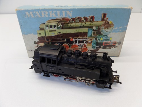 Locomotive train miniature - locomotive,