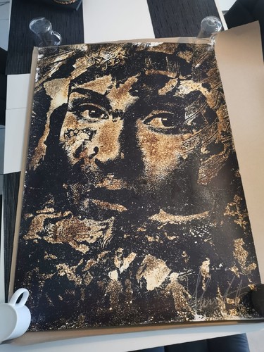Vhils passage signée - vhils,