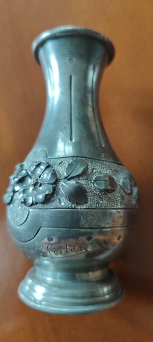 Vase étain art nouveau - ,