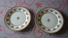 2 assiettes royal doulton