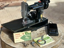 FEATHERWEIGHT SINGER Sewing