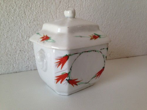 Très ancien sucrier