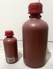 2 bouteilles bidons opaques 2